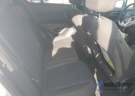 2019 Chevrolet Trax Ls z USA, uszkodzony, nr VIN 3GNCJKSB3KL406405